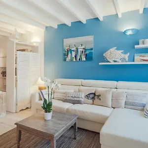  Appartamento Amazing With Private Parking Italia